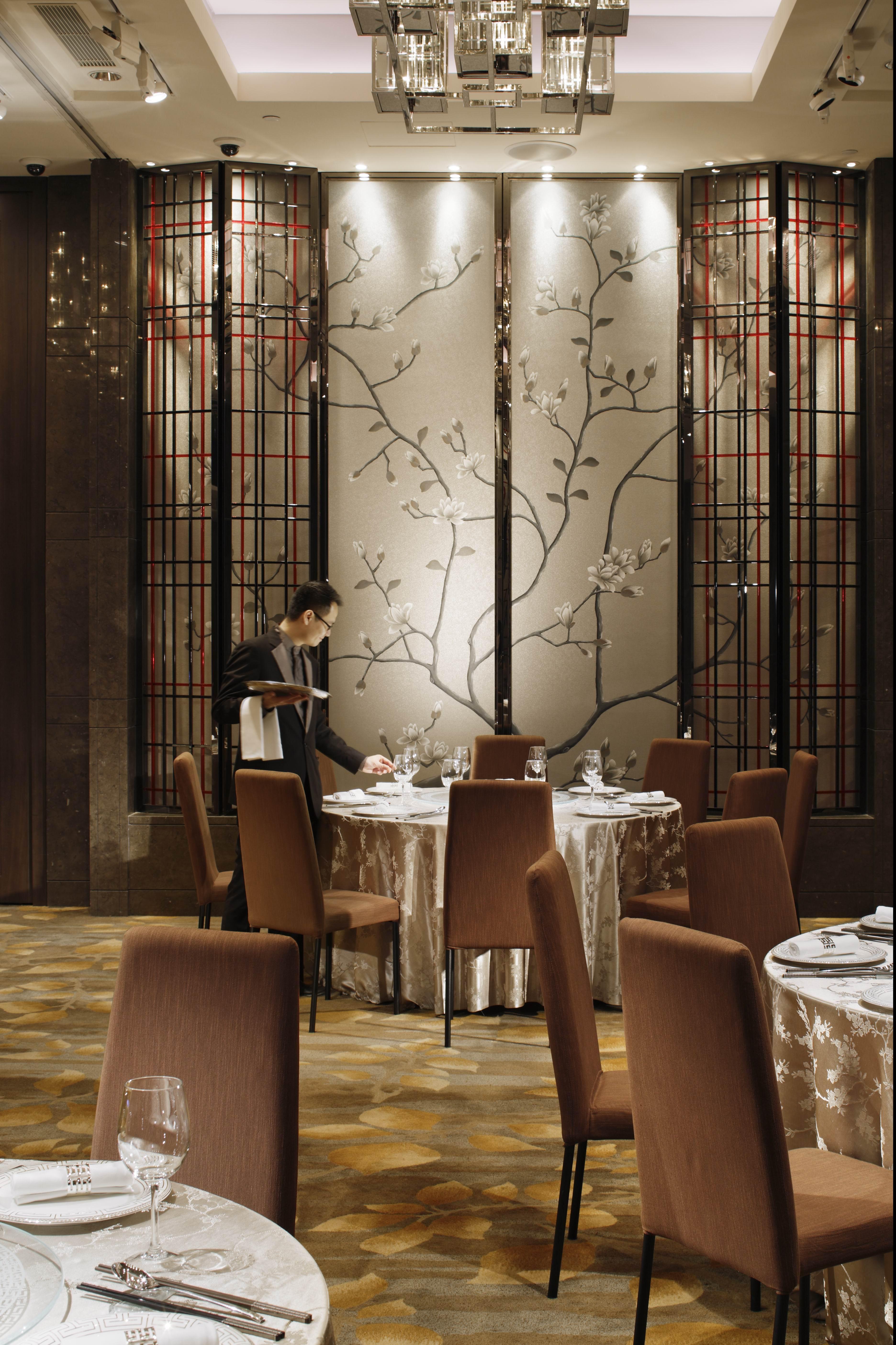 Hotel Royal Plaza 5*